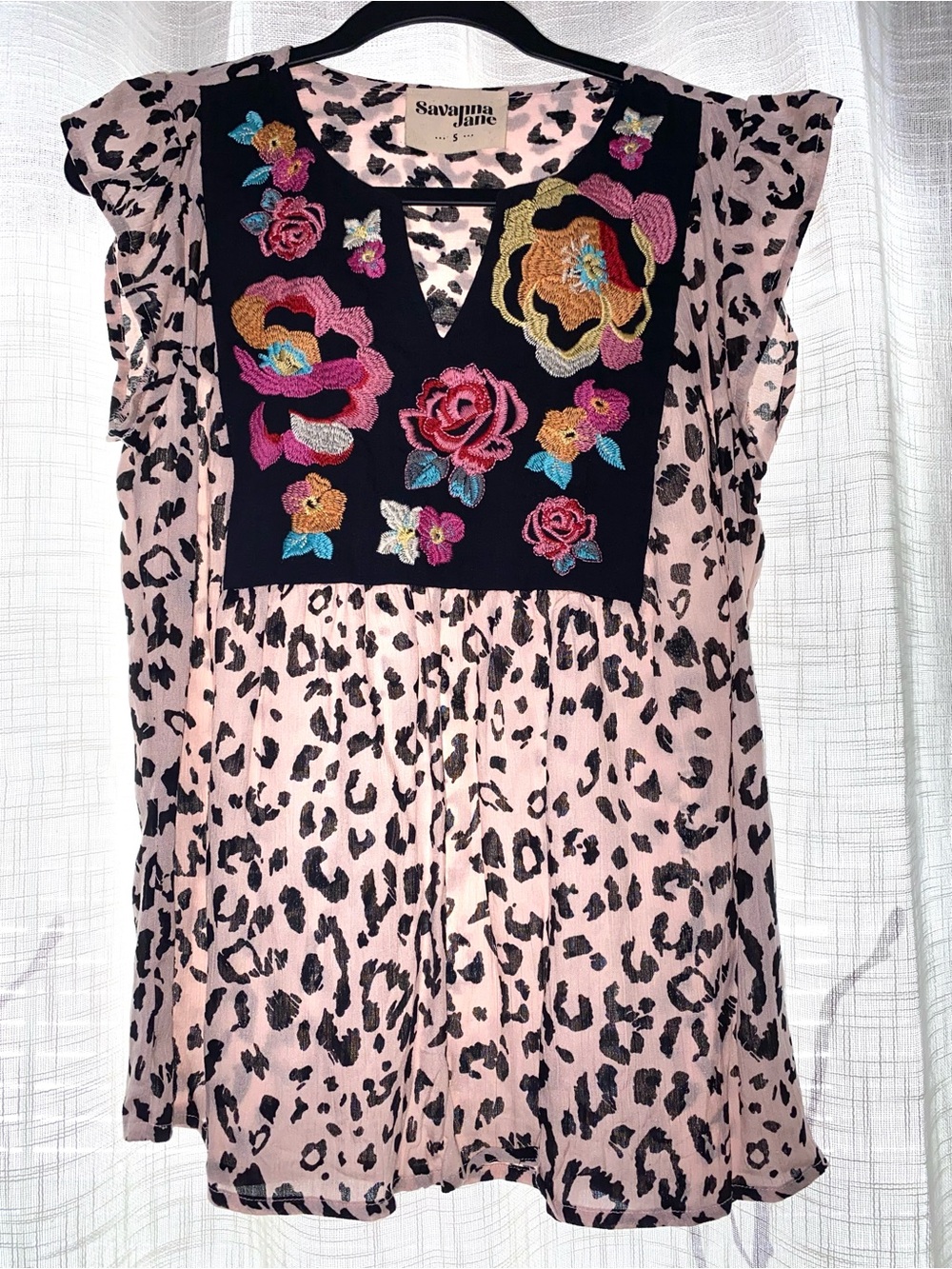 Savnanna Jane Flutter Sleeve Sleeveless Top